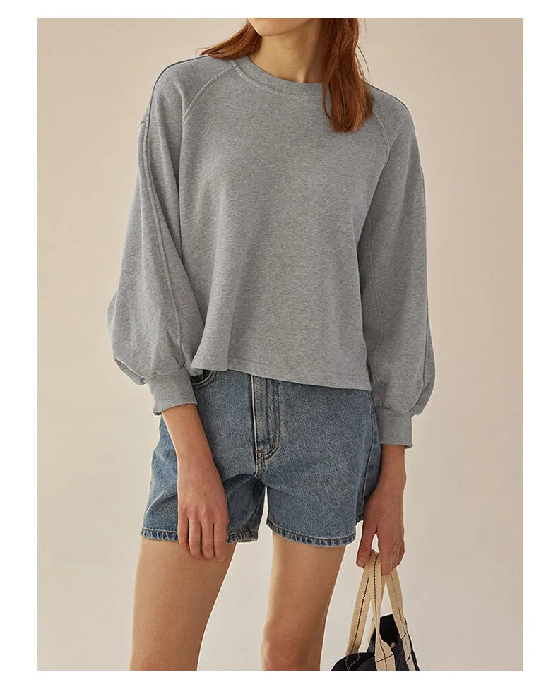 Adriana Woman Loose Short Lantern Sleeve Sweater