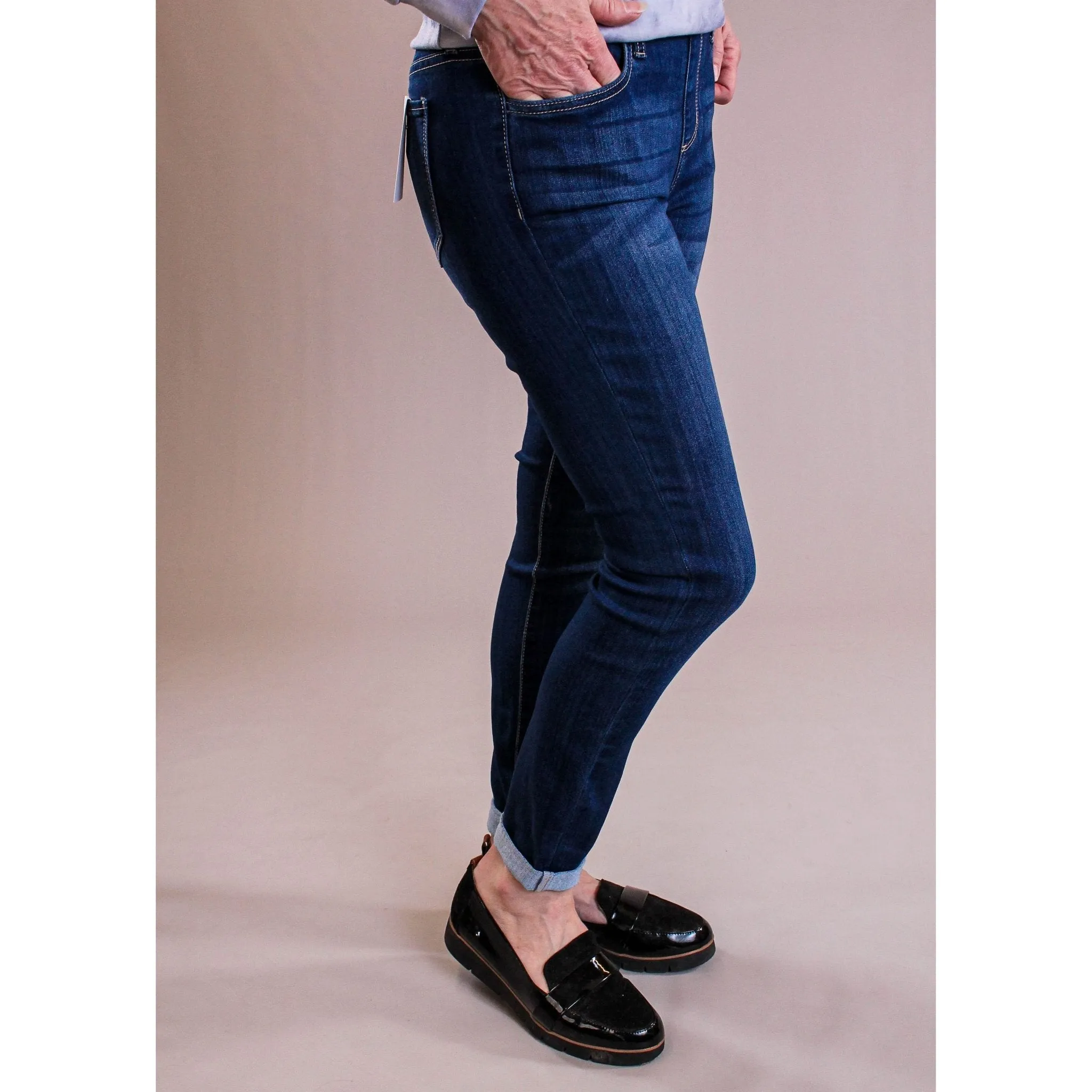 Cello Mid Rise Pull On Skinny Jean