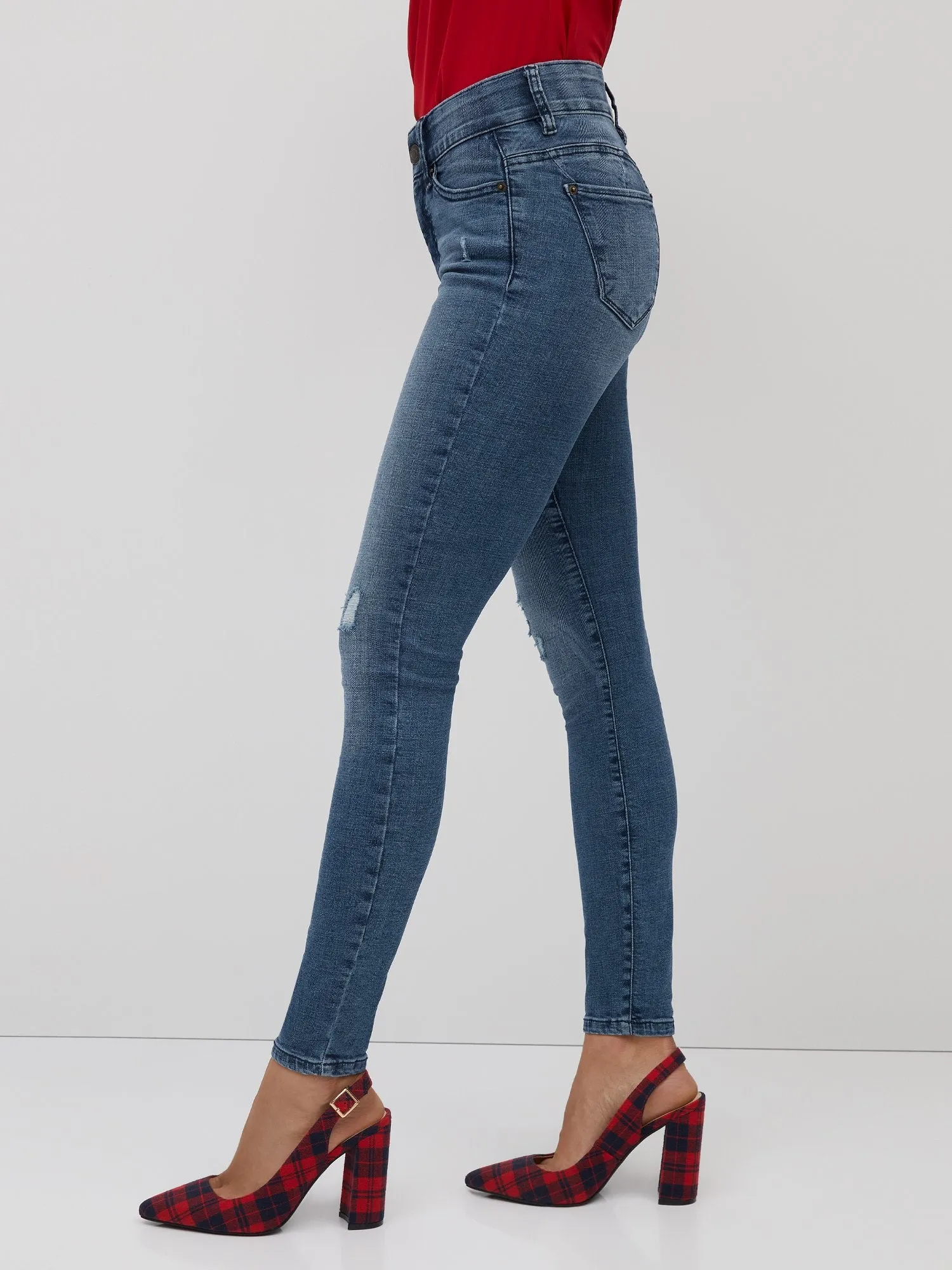 Curvy High-Waisted Super-Skinny Jeans - Medium Wash