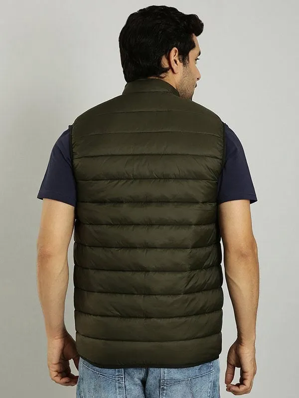 Men Solid Sleeveless Gilet Jacket